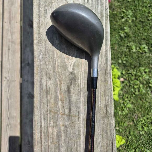 Spalding Top Flite 9.5° Driver - 'THUNDER HEAT'- Graphite Medium Flex - RH - 44" - Picture 2 of 10